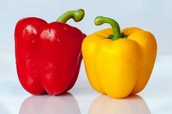 10 Alimentos para Fortalecer tu Sistema Inmunológico y Mantenerte Saludable 7 pimientos